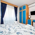 Πανσιόν Allegria Ρόβινι