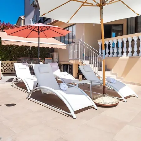 Allegria Pensionat 3*